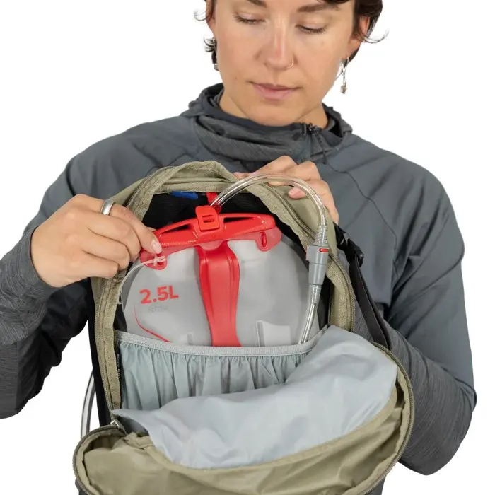 Turistický batoh Osprey Hikelite 18 II